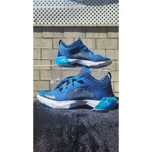 Nike Air Jordan 37 LOW 'FRATERNITY' DV9909 401 SIZE 9.5